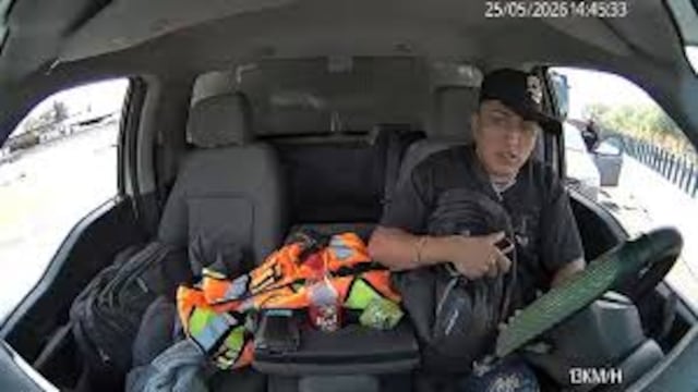 Video capta el momento de un robo a un camión de relojes salido del AIFA, en Tecamác, Estado de México