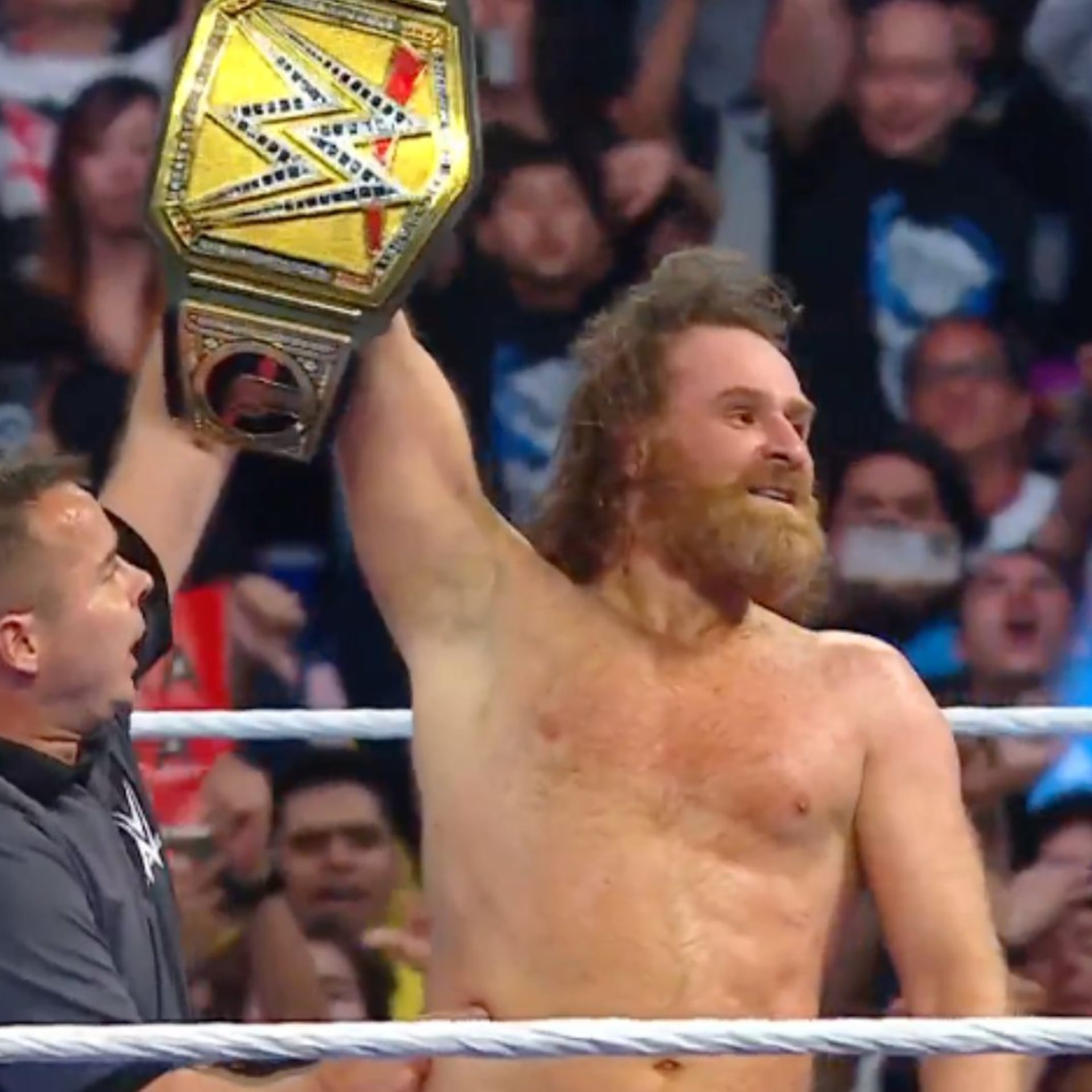 CM Punk pierde el Campeonato Indiscutido de WWE ante Sami Zayn en México