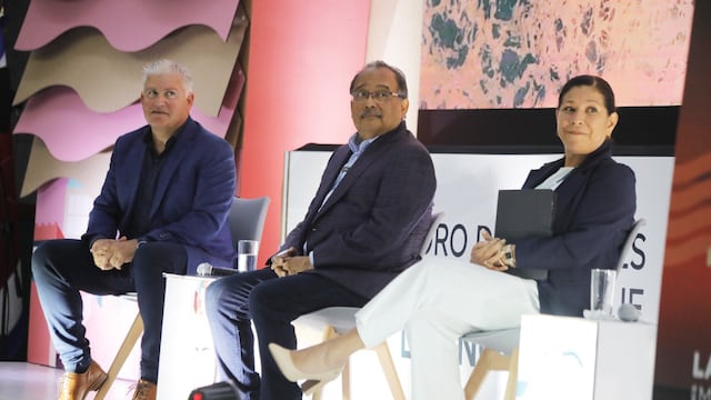 Andrés Mijes presta el modelo de la 4T Norteña en Foro de la UNESCO.