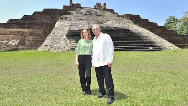 Beatriz Gutiérrez junto a su esposo, el presidente Andrés Manuel López Obrador