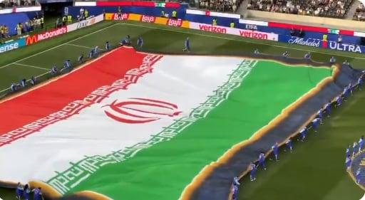 Enorme bandera de Irán en Los Angeles