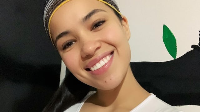 Silvia Zepeda, imitadora de Siri