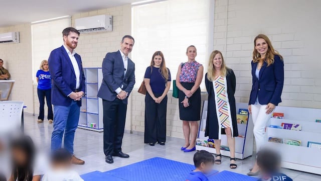 DIF Monterrey muestra a Cónsul General de Estados Unidos en Monterrey la Casa Club PAPTI.