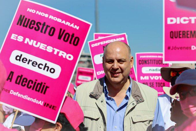 Gustavo de Hoyos se destapa para las elecciones 2024