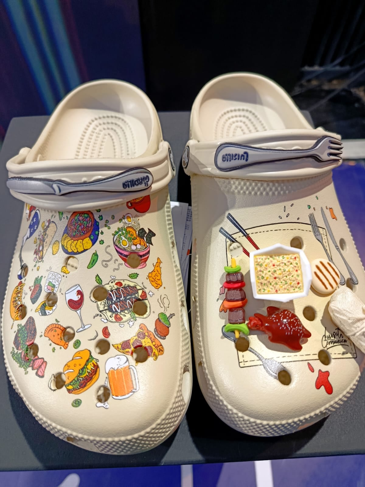 Crocs de Luisito Comunica 2025 'Luisillo: El Gordillo'.