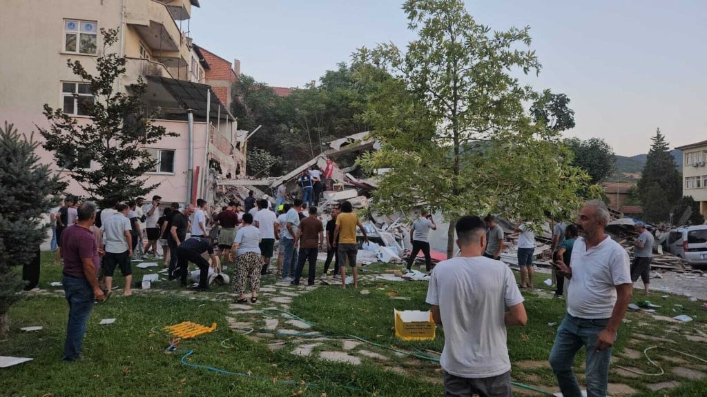Terremoto en Turquía: Las fotos y videos del sismo de magnitud 6.1 que sacudió a Estambul