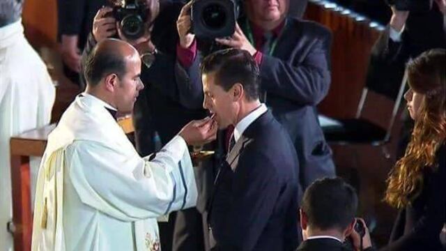 El Presidente recibió la comunión