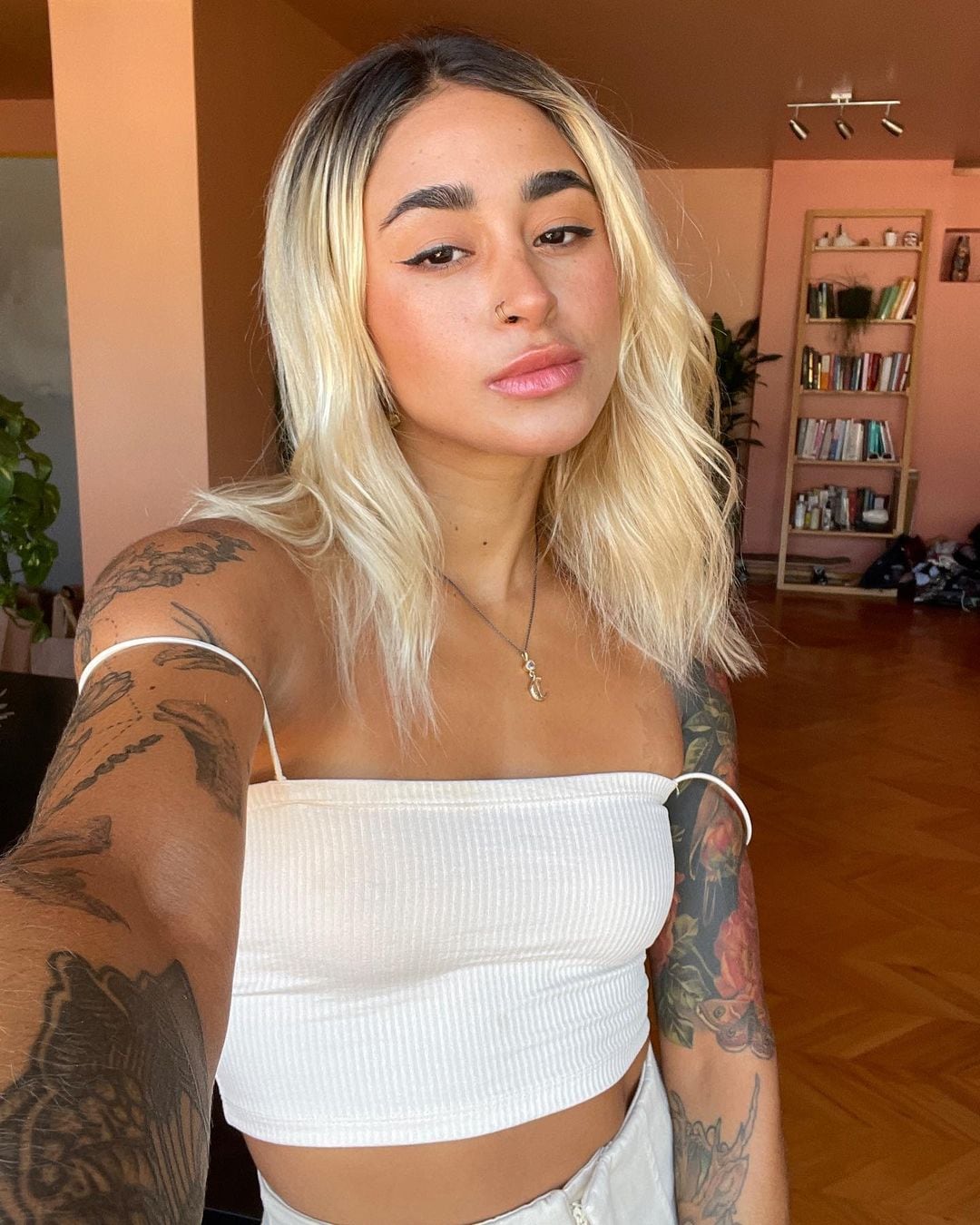 Cinthya Velázquez, Lenguas de Gato, influencer.