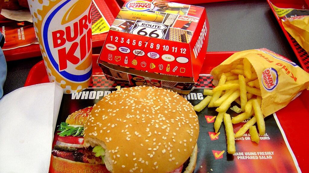 ¿Real o fake? Exhiben un increíble mensaje de Burger King a un cliente