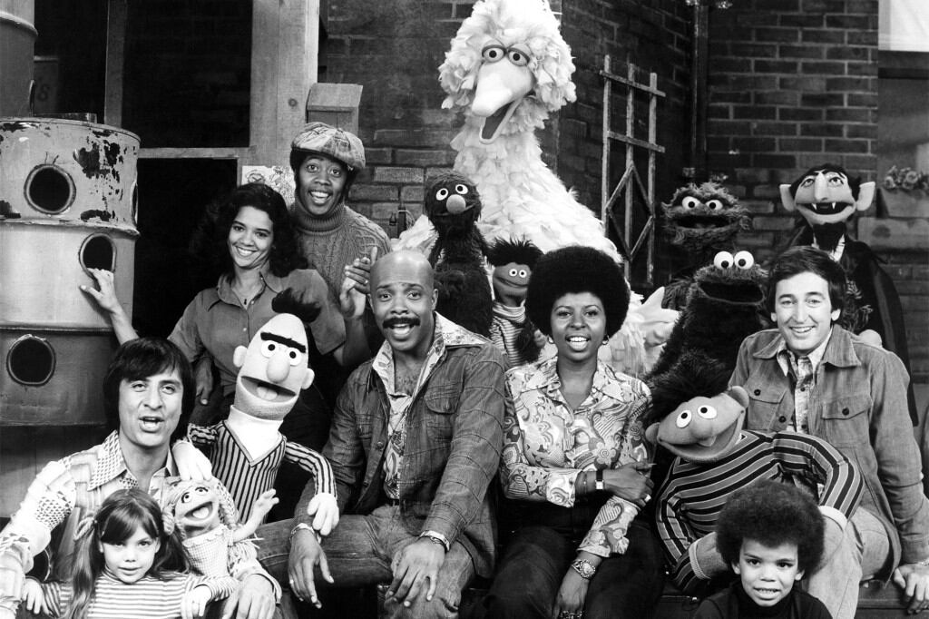Muere Emilio Delgado, actor quien interpretó por más de 40 años a Luis Rodríguez de Plaza Sésamo
