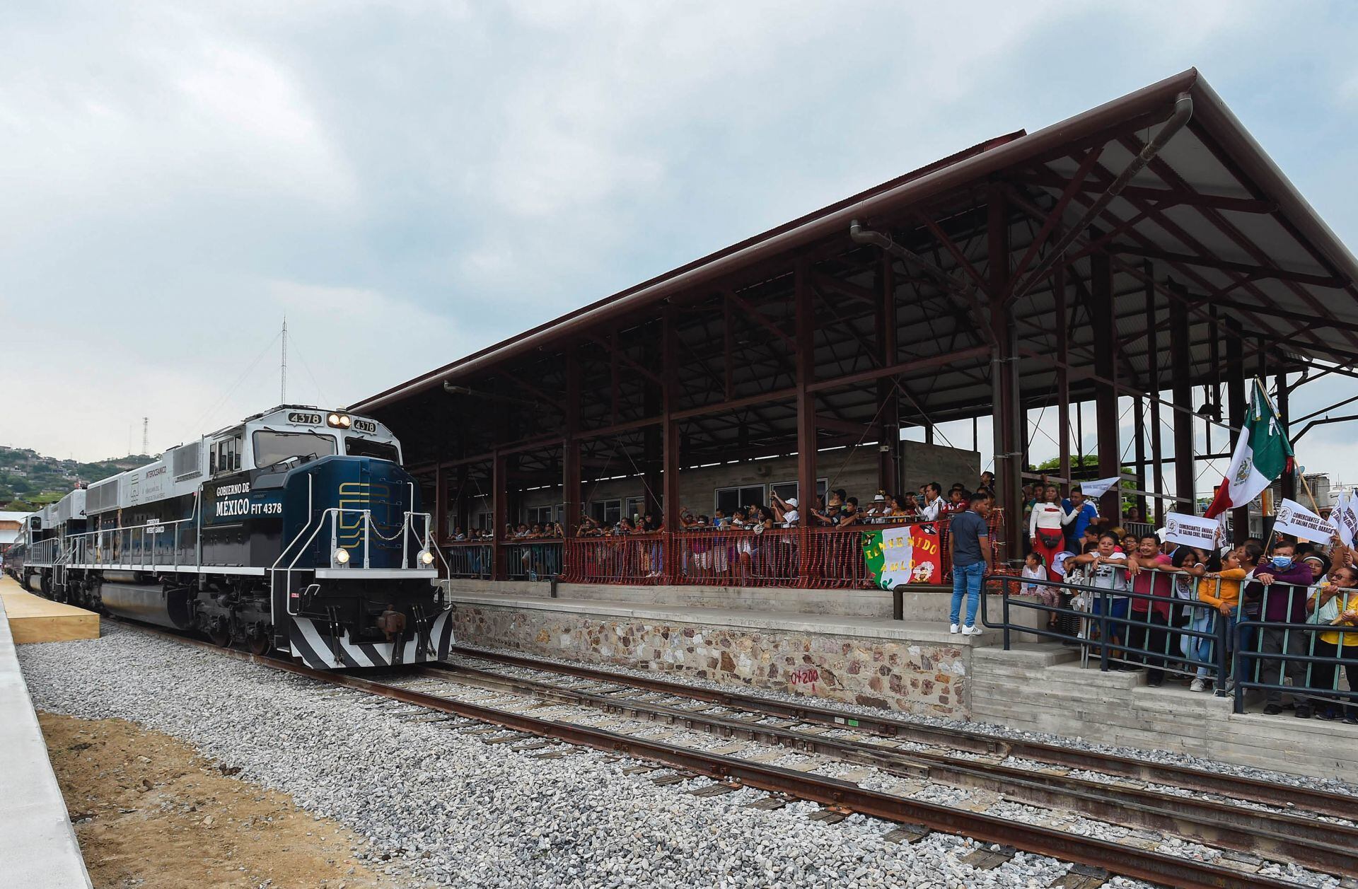 Andrés Manuel López Obrador, presidente de México, viajo en el Ferrocarril del Istmo de Tehuantepec de Salina Cruz a Coatzacoalcos
