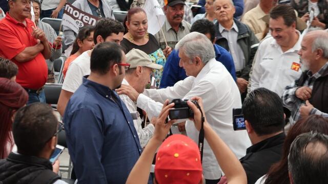 Andrés Manuel López Obrador. Alianza de Morena con PT y PES.