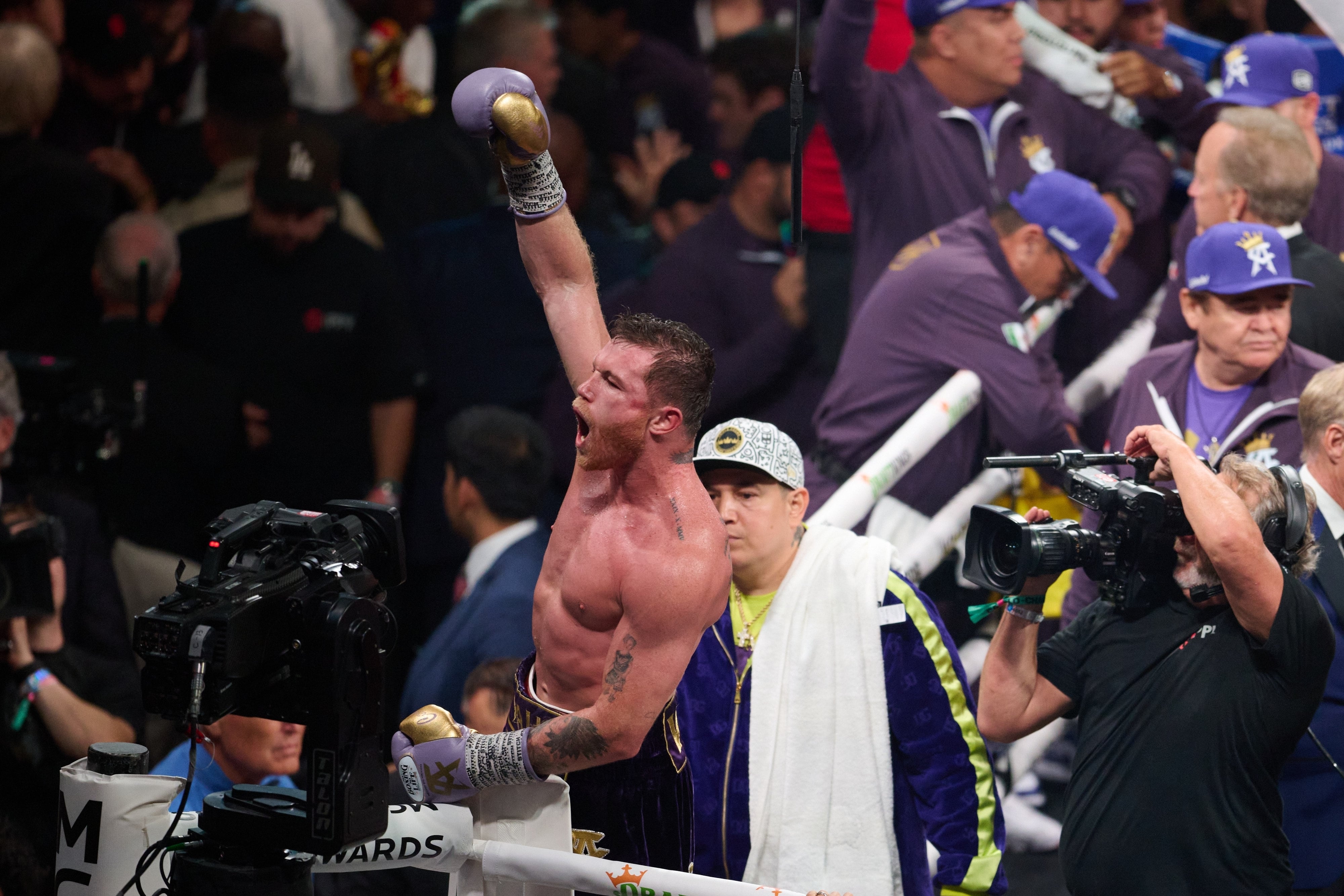 Canelo tras ganarle a Charlo