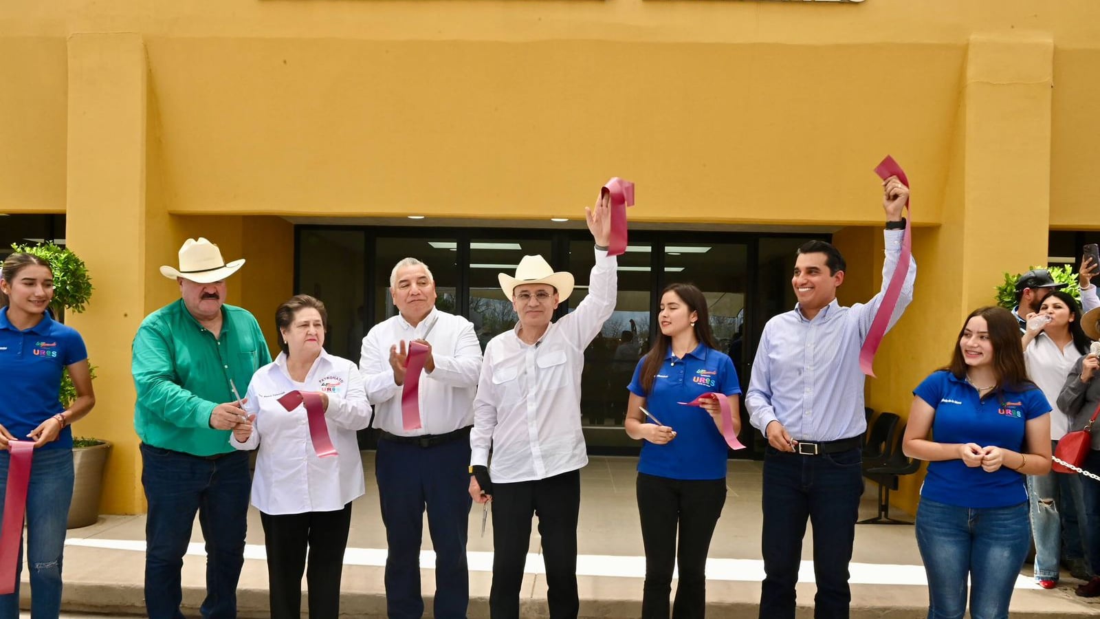 Alfonso Durazo cumplió demanda histórica de estudiantes de la UTH en Ures