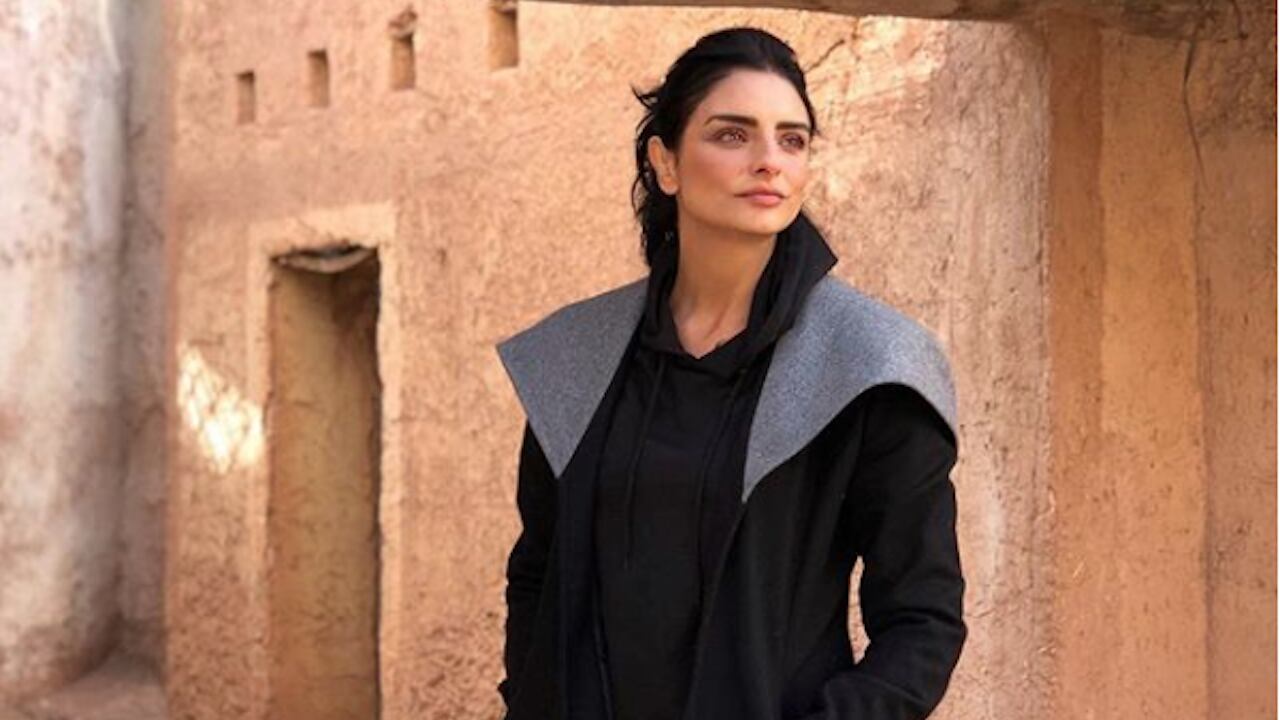 Aislinn Derbez