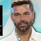 El cuerpo de Ricky Martin delata lo mucho que le gustó el sexy baile de un par de bailarines en concierto de Madonna