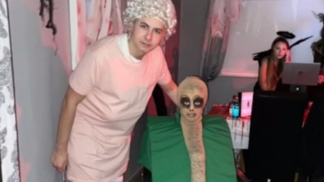 Amigos se disfrazan de Bob Esponja