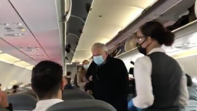 AMLO en vuelo