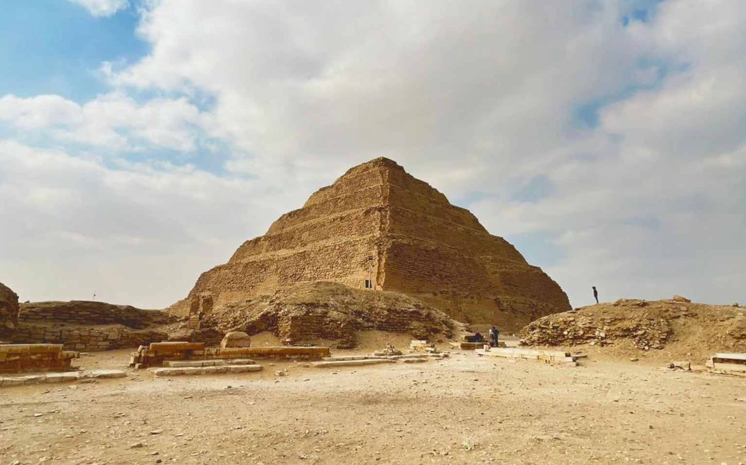 Pirámide escalonada de Zoser, en Egipto