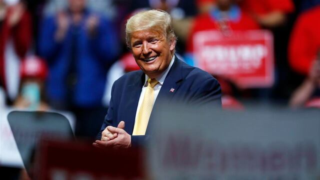 Donald Trump mantiene índice alto de aprobación.