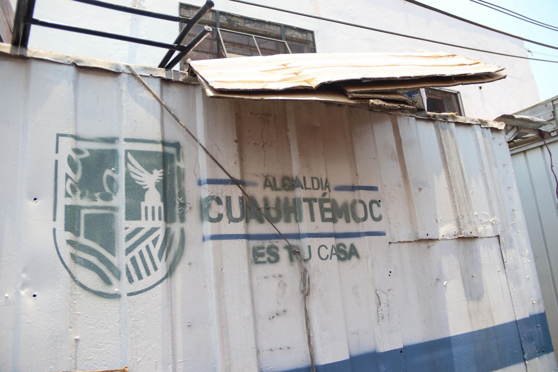 Borrado de rótulos en la Cuauhtémoc