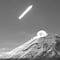 Captan en video el paso de una estrella fugaz sobre el volcán Popocatépetl