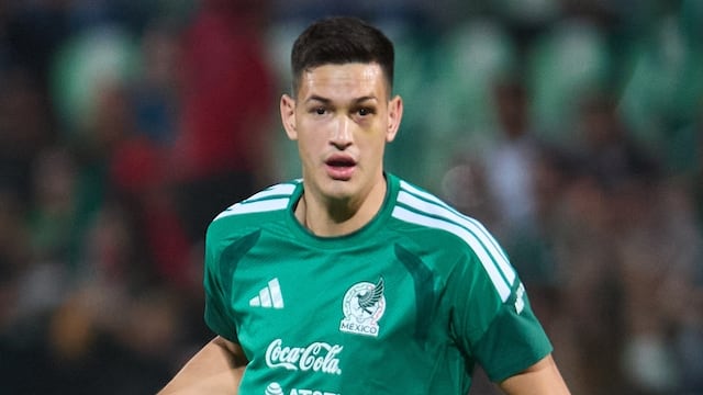 César Montes sale lesionado y preocupa a México rumbo al Mundial 2026
