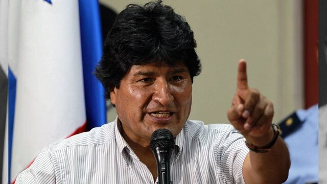 Evo Morales critica a la FIFA y pide que exmundialistas tomen el mando