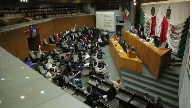 Pleno del congreso estatal.