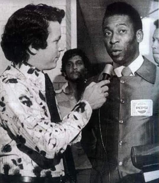 Jesús Héctor Benavides Fernández con Pelé/Foto: Plácido Garza