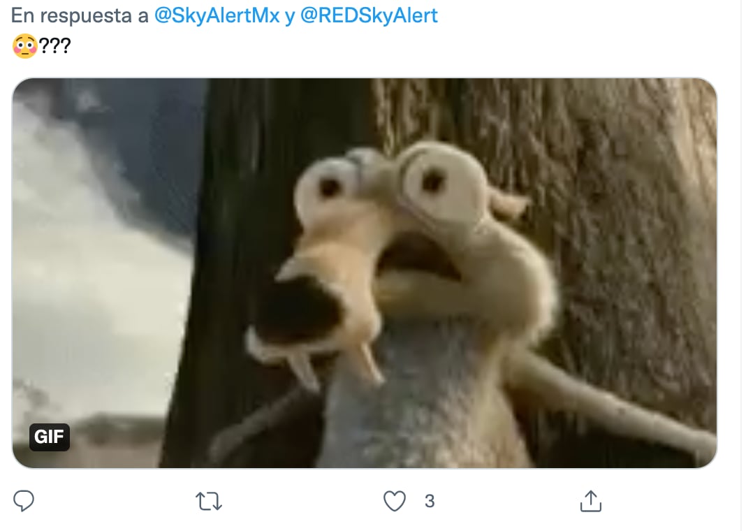 Memes sobre la alerta de SkyAlert