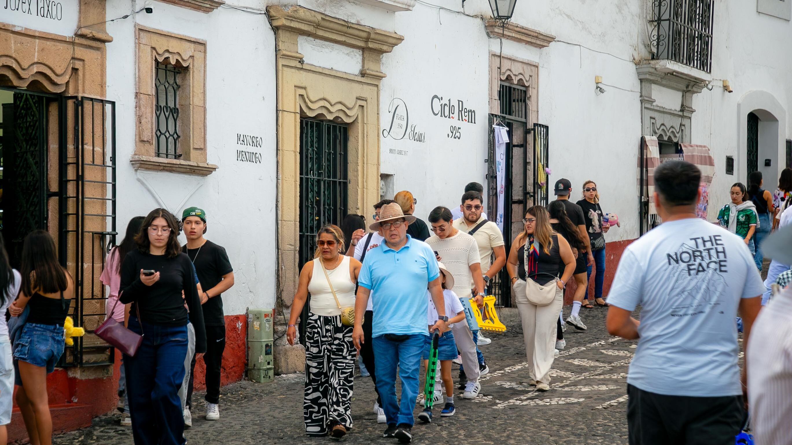 Guerrero supera 70% de ocupación hotelera y consolida afluencia turística en abril 2026