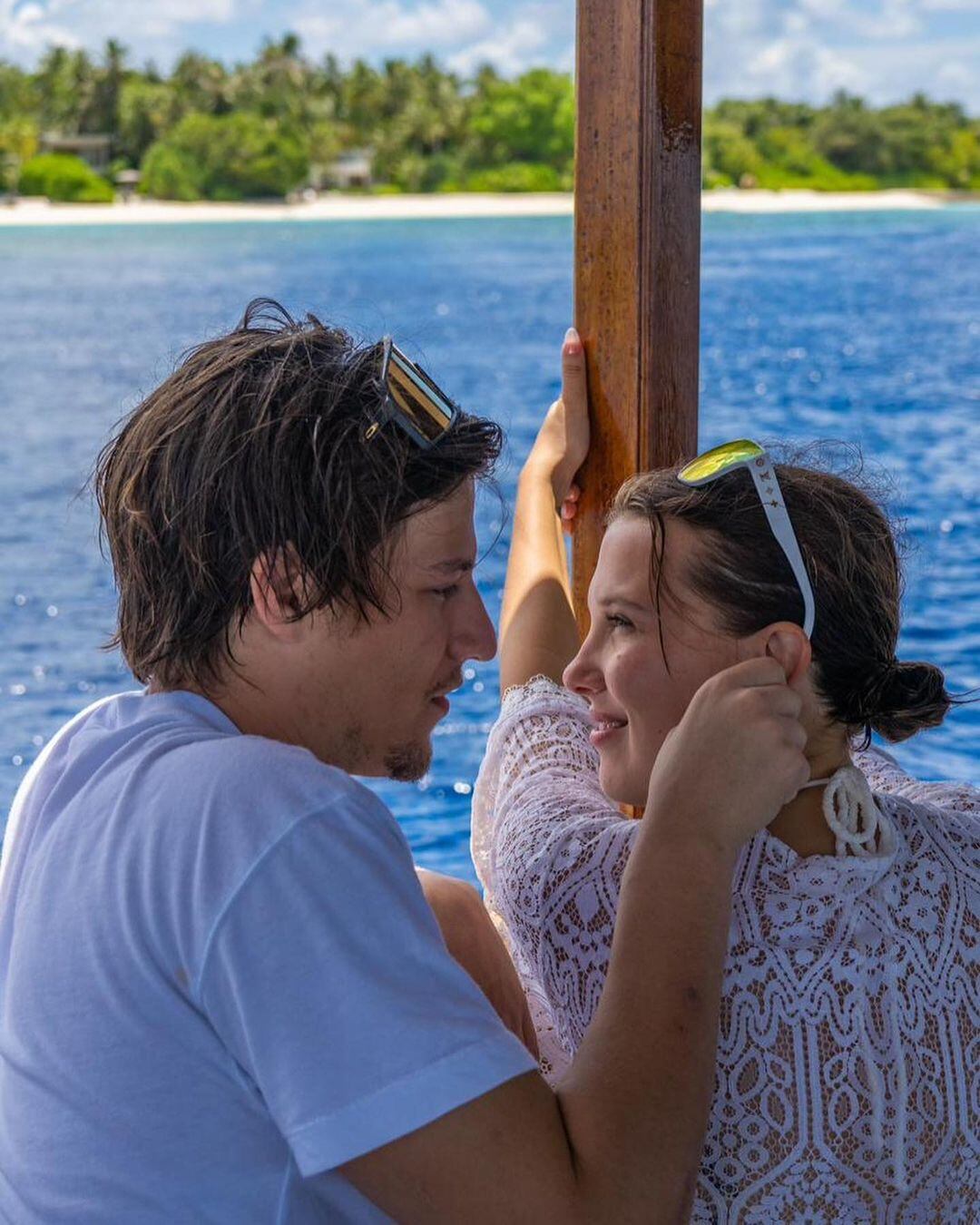 Millie Bobby Brown y Jake Bongiovi se comprometen; Jon Bon Jovi se convertirá en su suegro