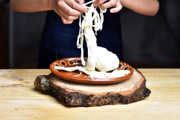 Estos son los quesos Oaxaca que no son queso y Profeco retirará del mercado