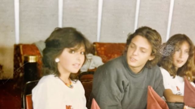 VIDEO:¿Luis Miguel se inspiró en su mamá para la chica del bikini azul? Intriga a TikTok con una serie de fotos