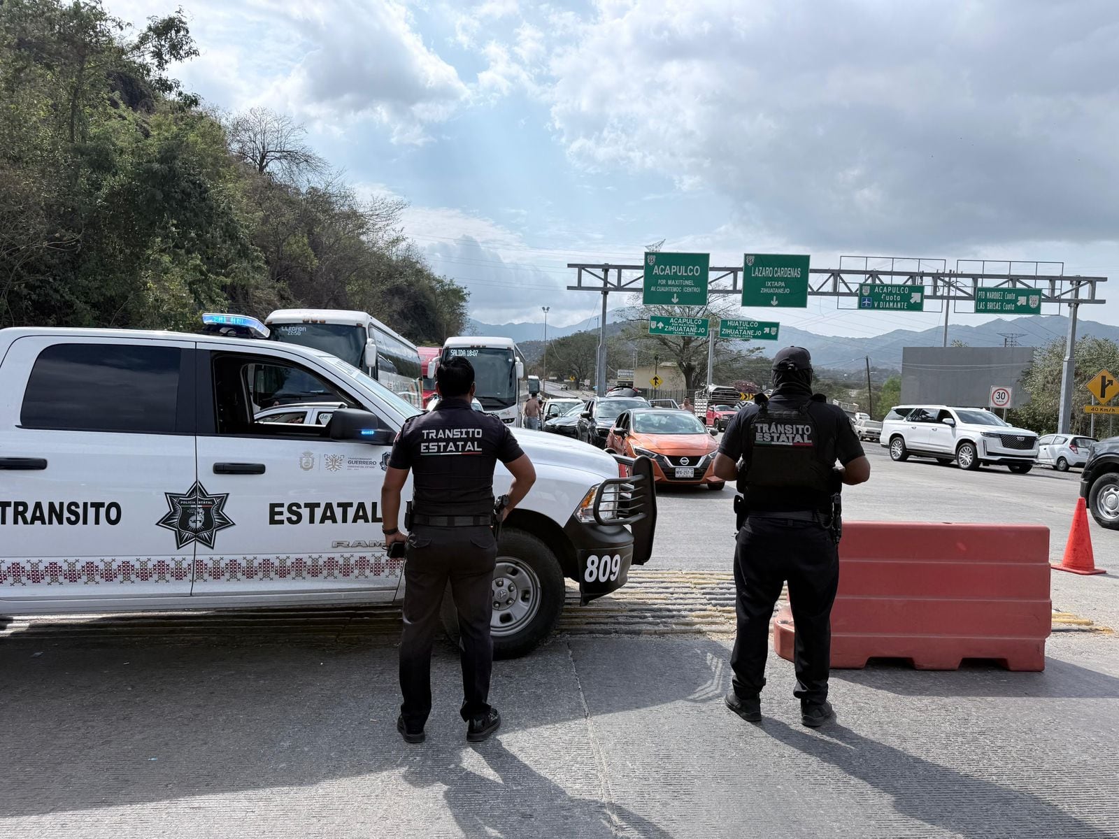 Bloqueo en Autopista del Sol