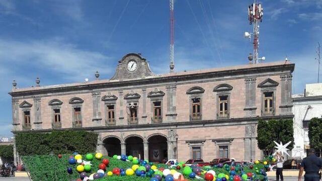 Vientos derriban árbol monumental de Navidad en Ixmiquilpan, Hidalgo