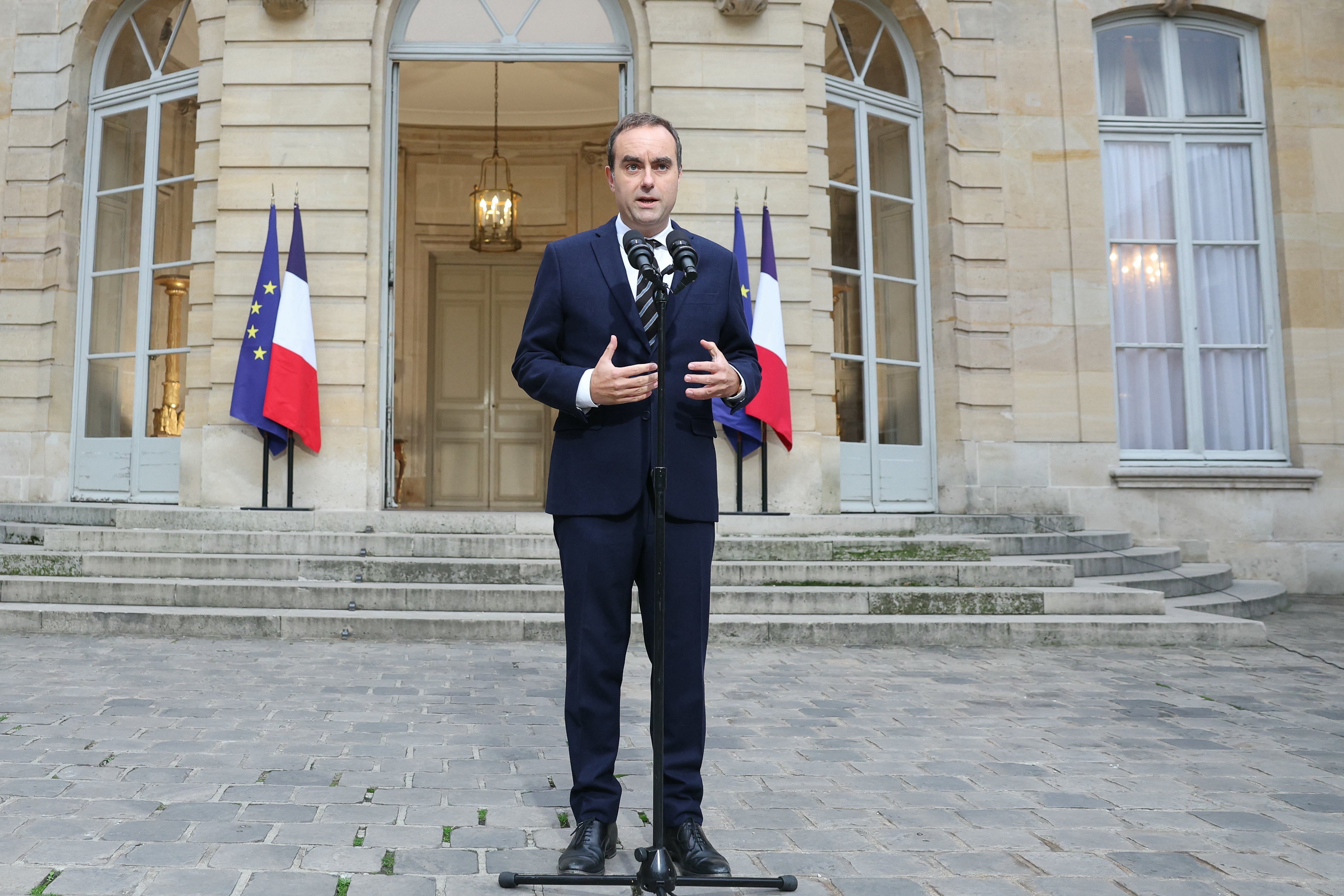 Sébastien Lecornu renuncia como Primer ministro de Francia