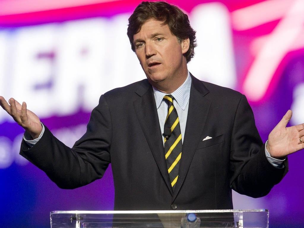 Fox News anuncia despido de Tucker Carlson