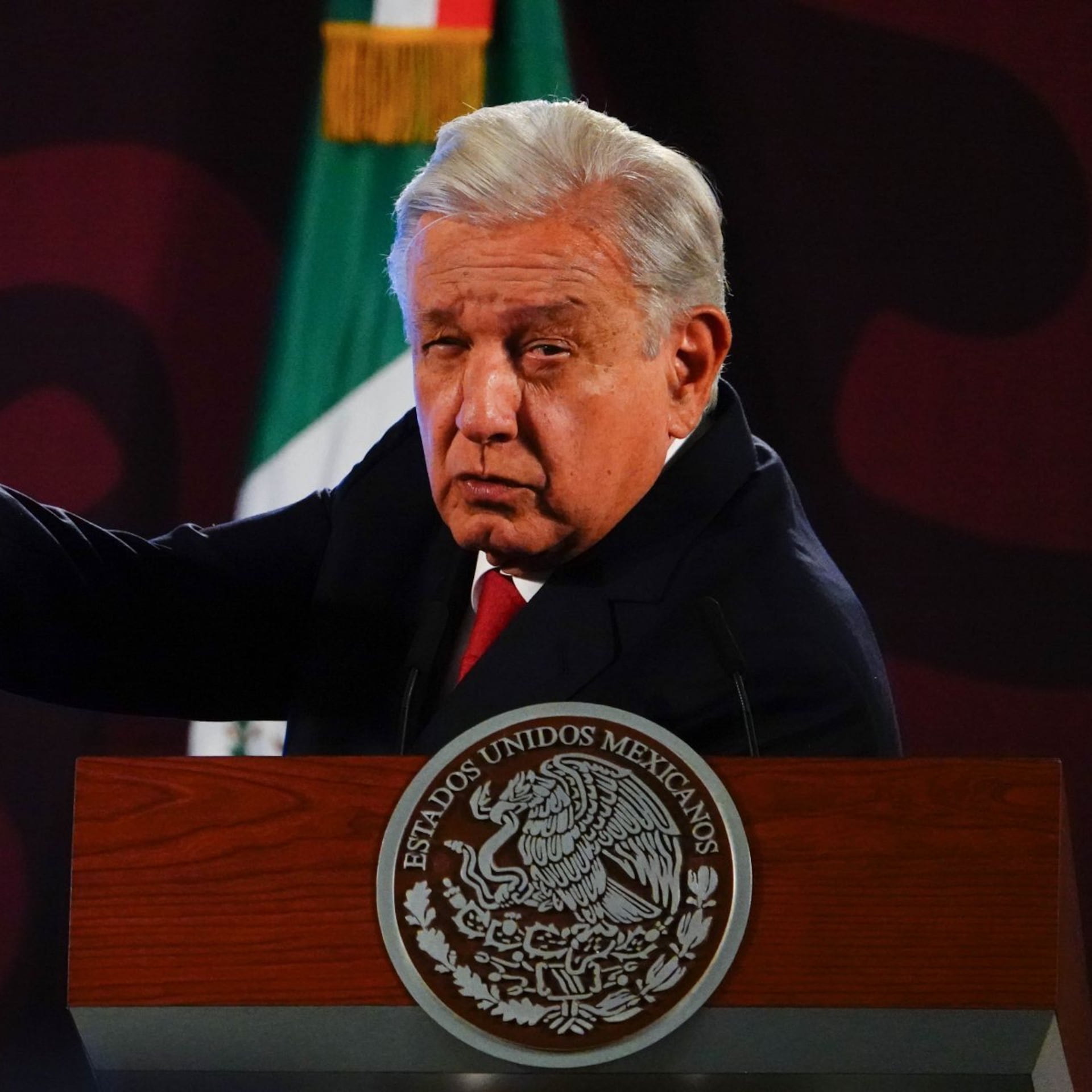 Mentir, traicionar y robar