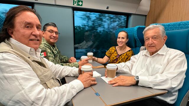 AMLO viaja a Cancún en el Tren Maya