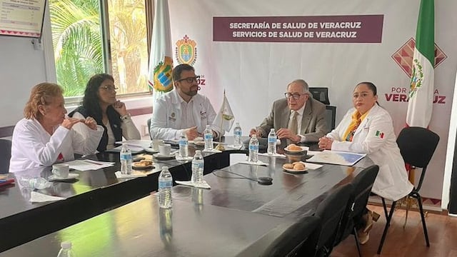 David Kershenobich revisa en Xalapa medidas ante brote de sarampión