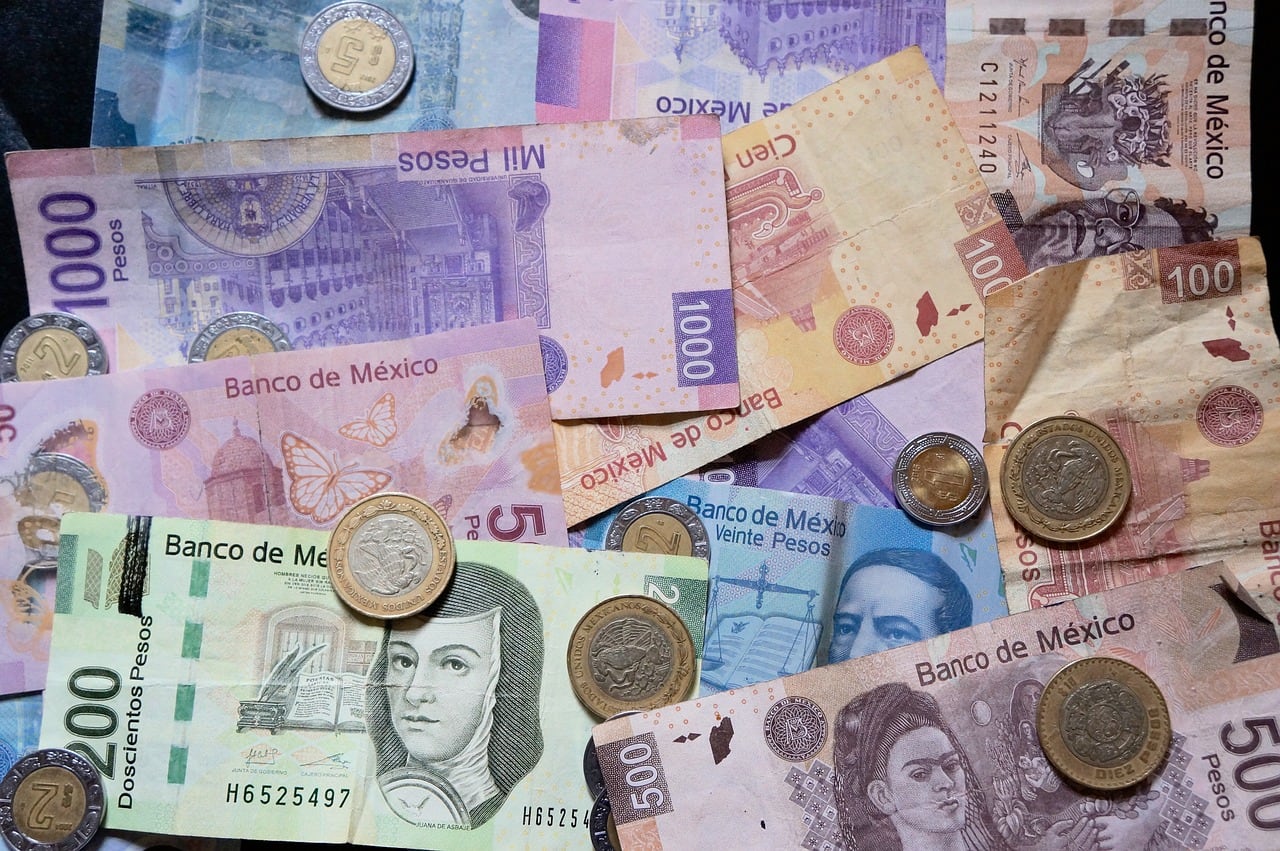 A empleado le faltan 150 mil pesos al corte de caja