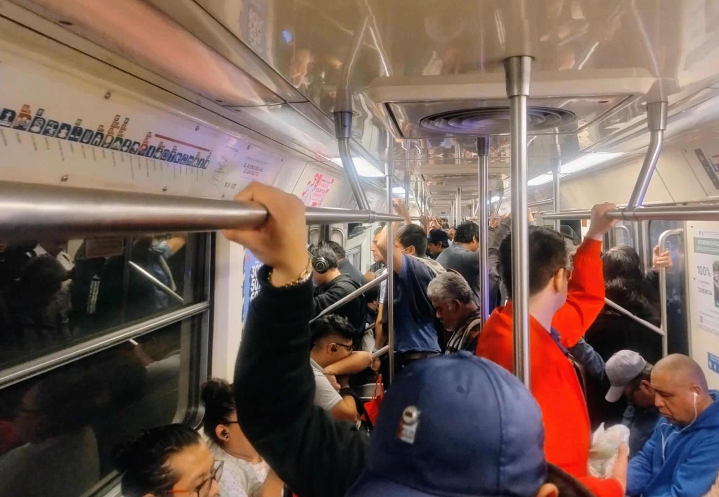 Línea 2 del Metro CDMX hoy 12 de febrero