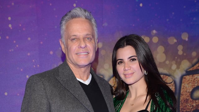 Alexis Ayala y Cinthia Aparicio