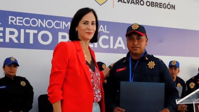 Lía Limón entrega 16 reconocimientos a héroes anónimos en Álvaro Obregón