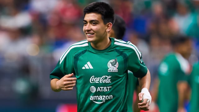 Luis Hernández lanza mensaje contundente a Gilberto Mora para el Mundial 2026.