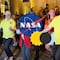 Los de la NASA llegan a Mazatlán por eclipse solar del 8 de abril bailando al ritmo de la banda