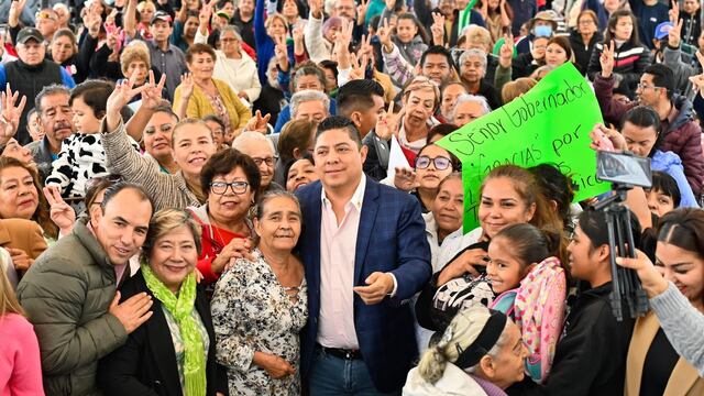 Ricardo Gallardo transforma Conjunto Habitacional Torres de México