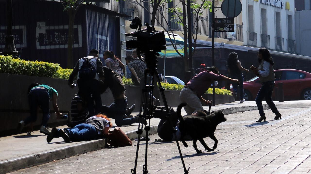 Arma que se usó en balacera en Cuernavaca ¡estaba resguardada en Fiscalía de Morelos!